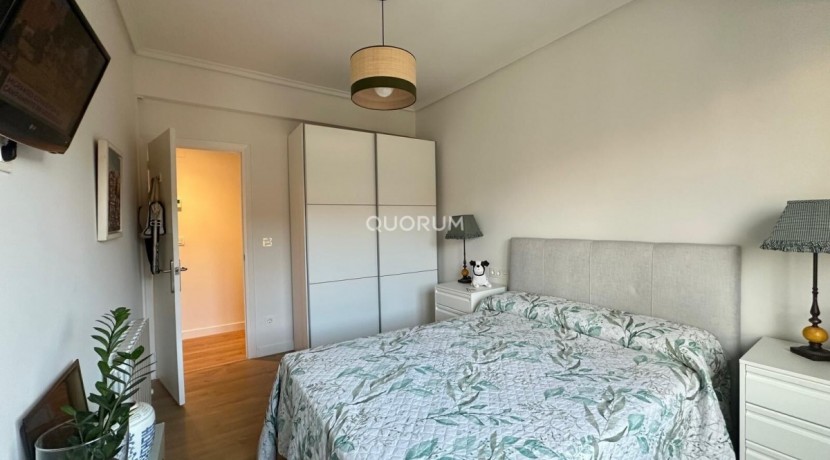 VIVIENDA COMPLETAMENTE REFORMADA Y MUY LUMINOSA