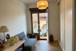 VIVIENDA COMPLETAMENTE REFORMADA Y MUY LUMINOSA