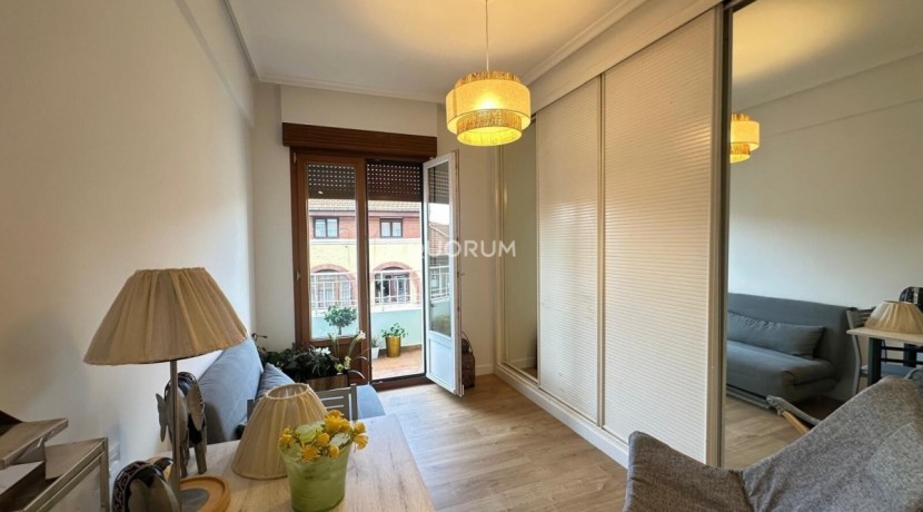 VIVIENDA COMPLETAMENTE REFORMADA Y MUY LUMINOSA