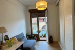 VIVIENDA COMPLETAMENTE REFORMADA Y MUY LUMINOSA