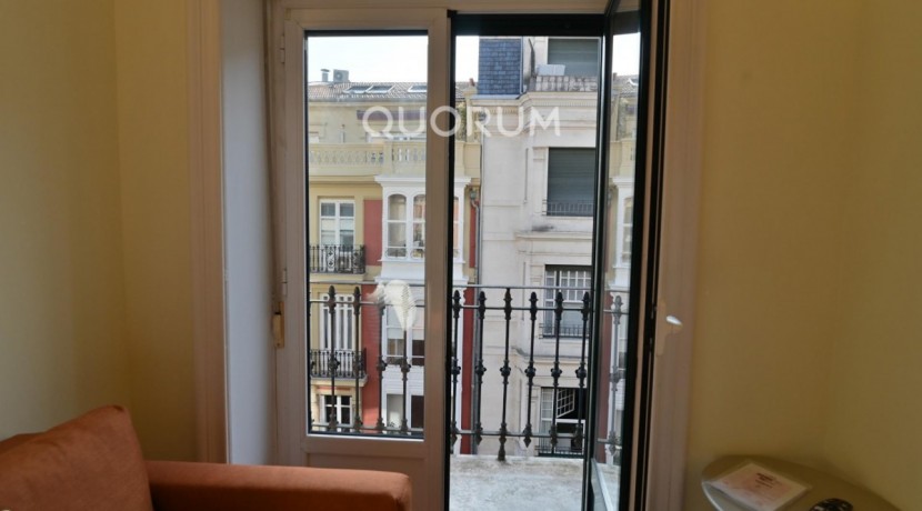 Vivienda de 1 hab en Diputación