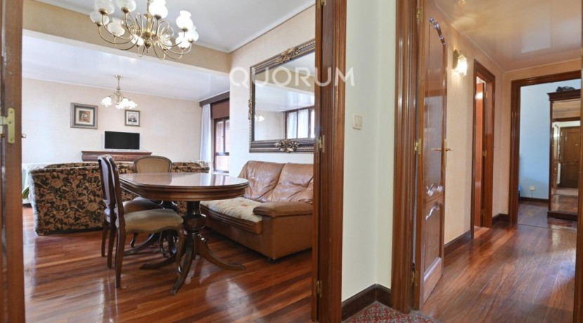 Vivienda de 4 Habitaciones con Garaje