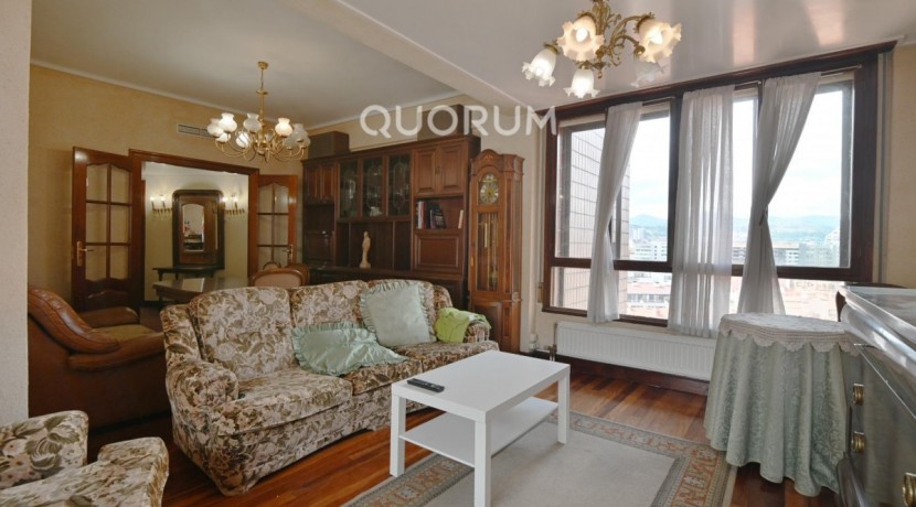 Vivienda de 4 Habitaciones con Garaje