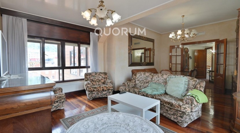 Vivienda de 4 Habitaciones con Garaje