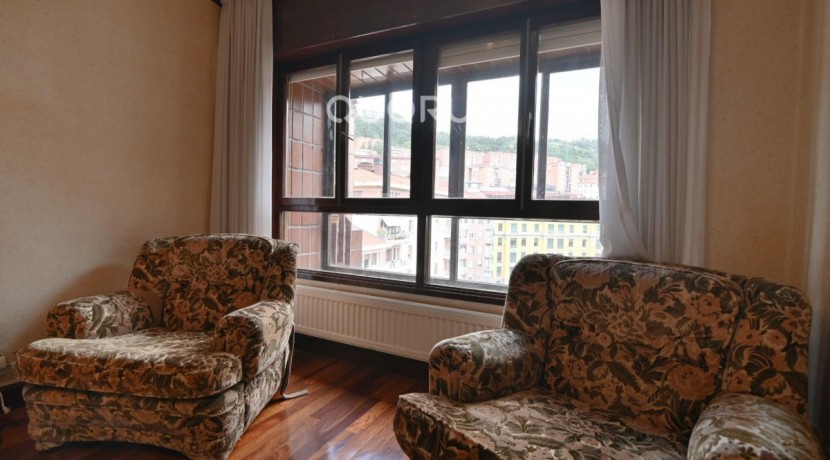 Vivienda de 4 Habitaciones con Garaje