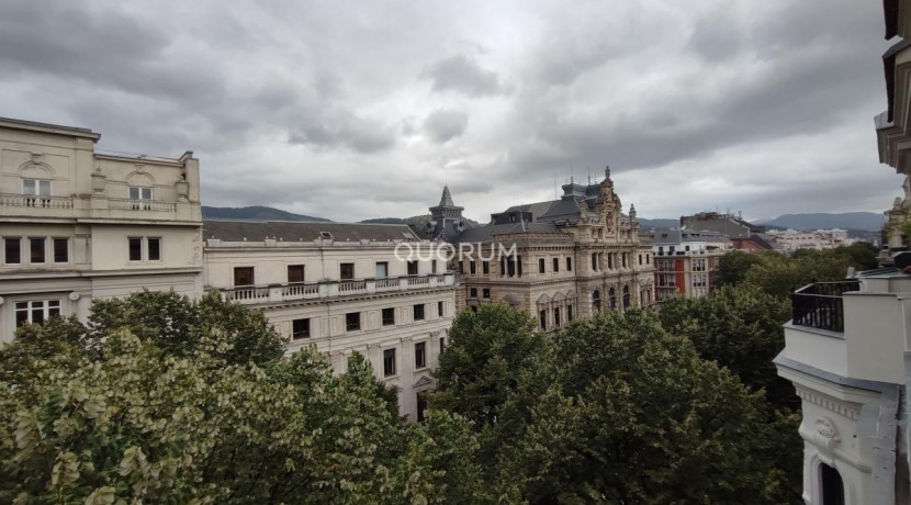 Vivienda De Lujo De 2 Habitaciones En Gran Vía