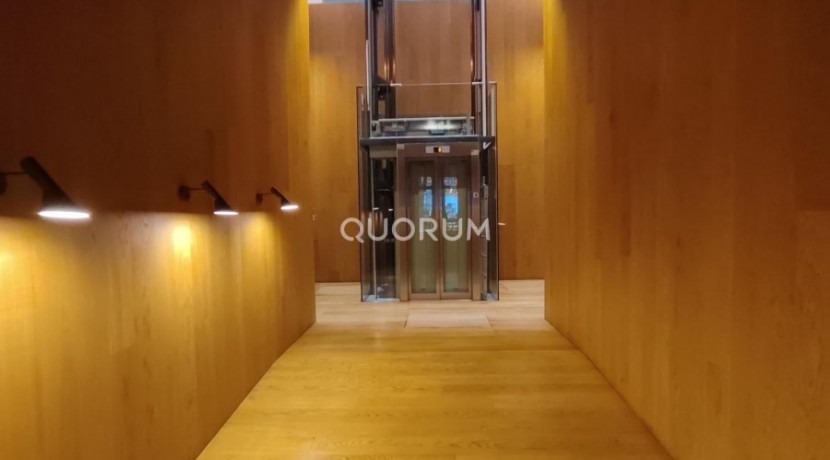 Vivienda De Lujo De 2 Habitaciones En Gran Vía