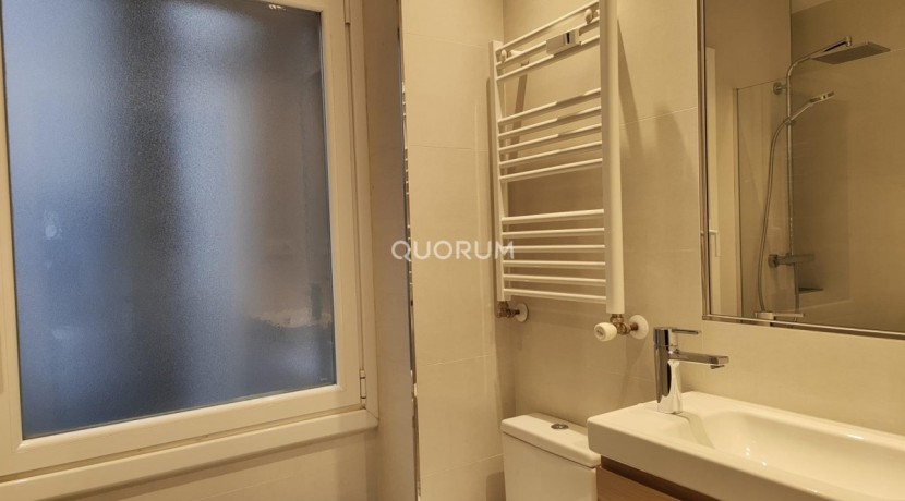 Vivienda reformada en Gran Via de 3 habitaciones