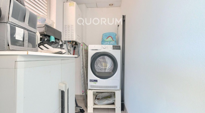 VIVIENDA TASADA MUNICIPAL Seminueva y Muy Luminosa De 2 Dormitorios y 2 Baños Con Cocina Americana y Ascensor En Zona Kalero