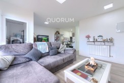 VIVIENDA TASADA MUNICIPAL Seminueva y Muy Luminosa De 2 Dormitorios y 2 Baños Con Cocina Americana y Ascensor En Zona Kalero