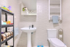 VIVIENDA TASADA MUNICIPAL Seminueva y Muy Luminosa De 2 Dormitorios y 2 Baños Con Cocina Americana y Ascensor En Zona Kalero