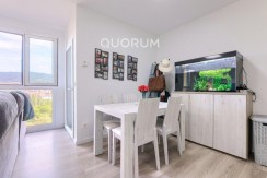 VIVIENDA TASADA MUNICIPAL Seminueva y Muy Luminosa De 2 Dormitorios y 2 Baños Con Cocina Americana y Ascensor En Zona Kalero