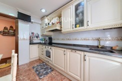 LUMINOSA VIVIENDA DE 3 HAB. A 2 MIN. DEL METRO. PARA ENTRAR A VIVIR. JUNTO AL CENTRO. CAMAROTE.