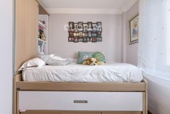 LUMINOSA VIVIENDA DE 3 HAB. A 2 MIN. DEL METRO. PARA ENTRAR A VIVIR. JUNTO AL CENTRO. CAMAROTE.