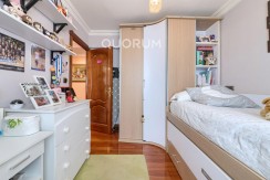 LUMINOSA VIVIENDA DE 3 HAB. A 2 MIN. DEL METRO. PARA ENTRAR A VIVIR. JUNTO AL CENTRO. CAMAROTE.
