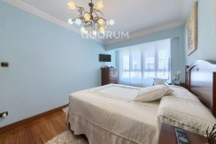 LUMINOSA VIVIENDA DE 3 HAB. A 2 MIN. DEL METRO. PARA ENTRAR A VIVIR. JUNTO AL CENTRO. CAMAROTE.