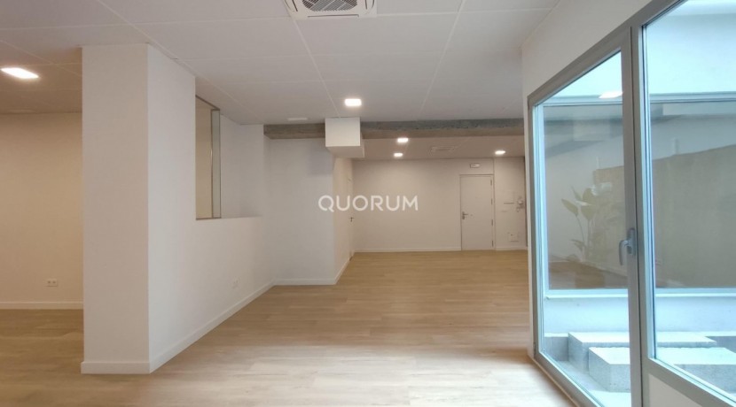 Oficina reformada en alquiler junto al Guggenheim