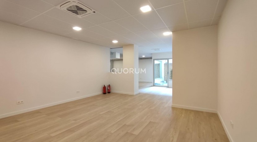 Oficina reformada en alquiler junto al Guggenheim