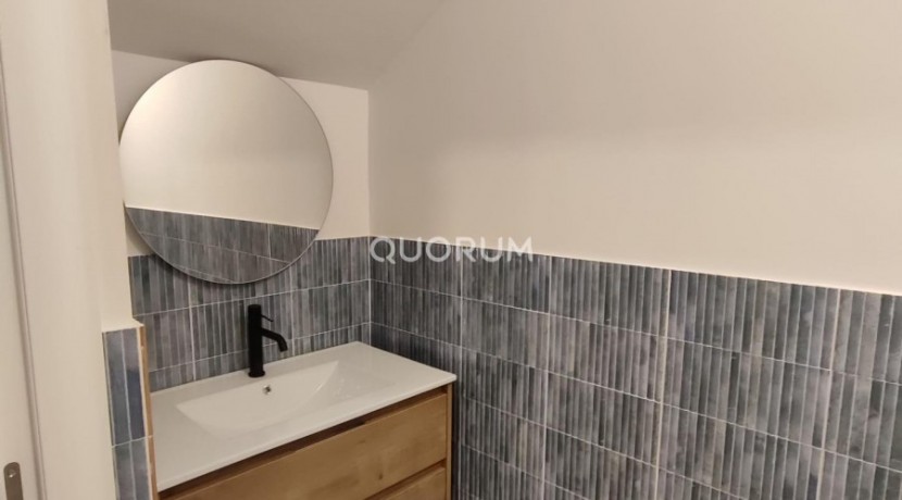 Oficina reformada en alquiler junto al Guggenheim