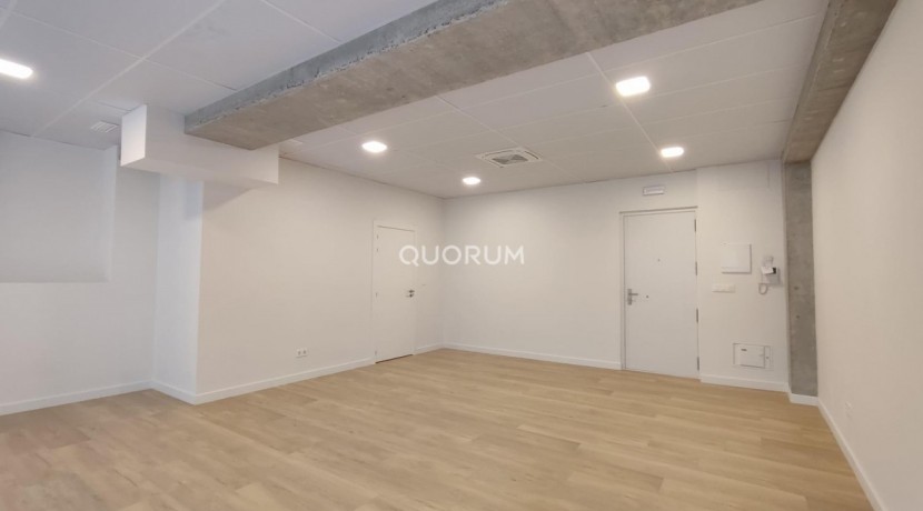 Oficina reformada en alquiler junto al Guggenheim