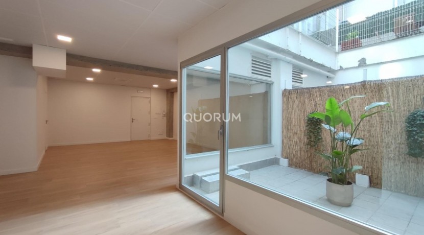 Oficina reformada en alquiler junto al Guggenheim