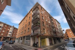 Piso Exterior y Luminoso De 3 Dormitorios con Balcón En Zona Centro