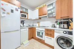 Precioso Piso Reformado De 2 Dormitorios En Zona Basozelai