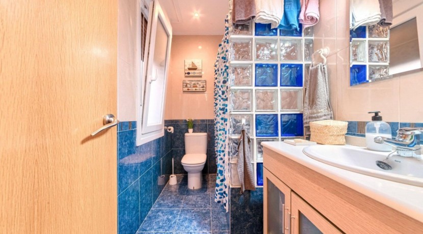 Precioso Piso Reformado De 2 Dormitorios En Zona Basozelai