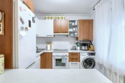Precioso Piso Reformado De 2 Dormitorios En Zona Basozelai