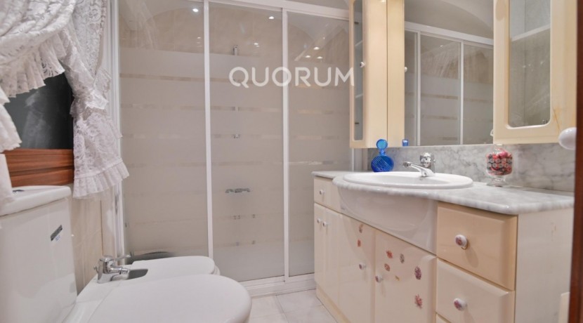 Vivienda 4 Habitaciones con Garaje y Trastero