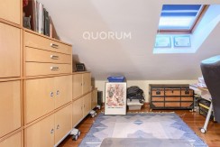 Vivienda única e inusual por su tipología y entorno. Dúplex de 3 dormitorios y 2 baños, con balcón y despensa-trastero. Frente a la ría. Para entrar a vivir.